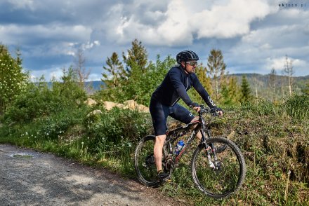 Adam Małysz na rowerze